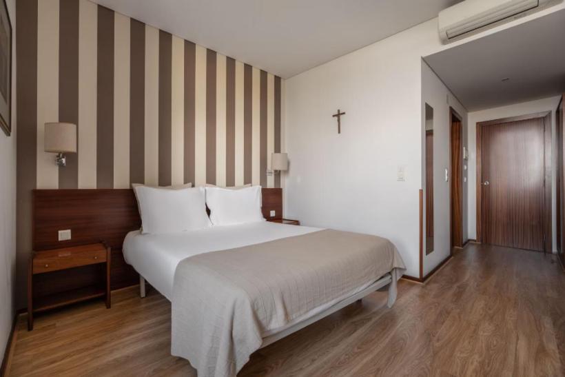Crisol Tres Pastorinhos Hotel Fatima Bagian luar foto